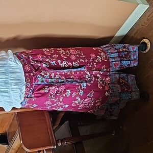 Sundance floral skirt NWOT size large